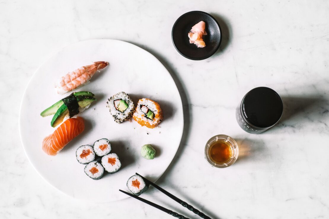 Sushi mit Goji Acai Grüntee